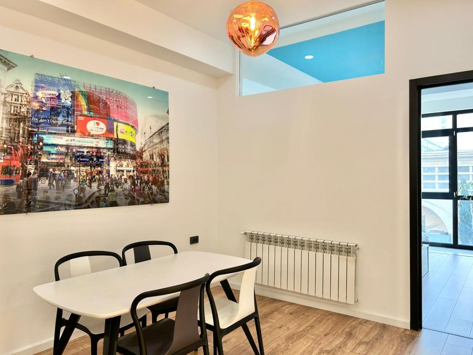 City Center - Next To Holiday Inn -2Br Apartment Tbilisi Exteriör bild