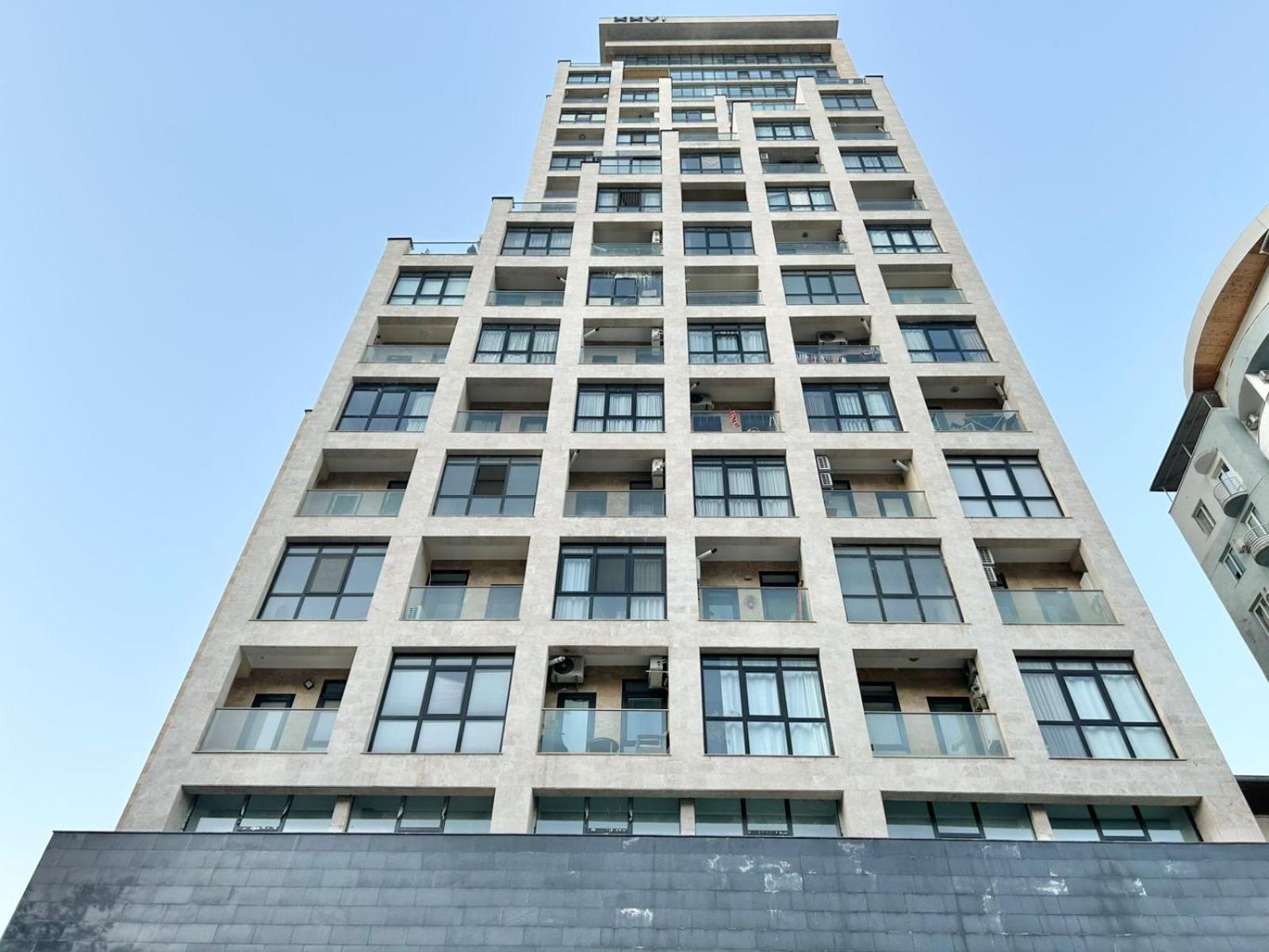 City Center - Next To Holiday Inn -2Br Apartment Tbilisi Exteriör bild